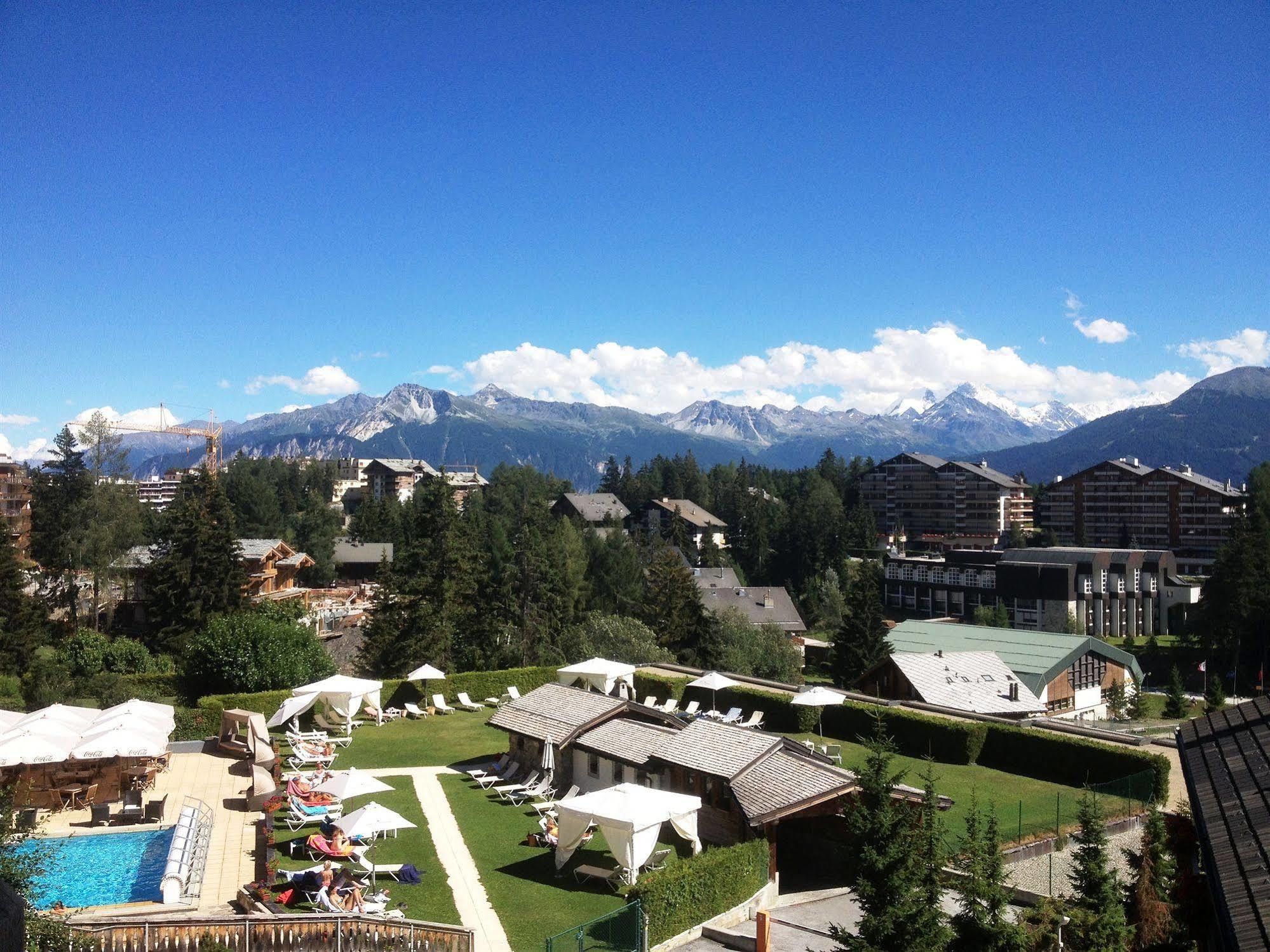 Hostellerie Du Pas De L'Ours "Relais Et Chateaux" Кран-Монтана Экстерьер фото